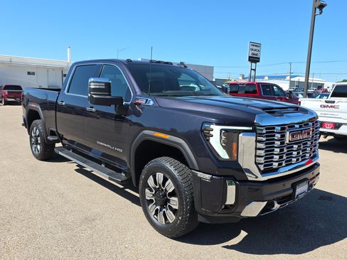 Certified 2025 GMC Sierra 2500 Denali AWD/4WD image 2