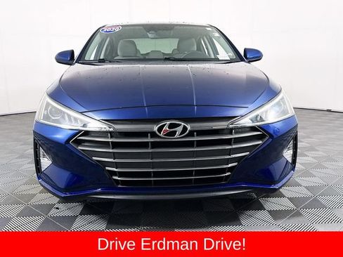 Used 2020 Hyundai Elantra SEL w/ Cargo Package (C1) FWD image 2