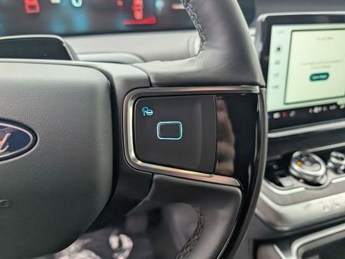 New 2025 Ford Expedition Platinum w/ Platinum Ultimate Package image 18