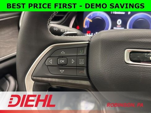 New 2026 Jeep Grand Cherokee Altitude AWD/4WD image 25