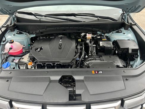 Used 2025 Hyundai Santa Cruz SE image 34