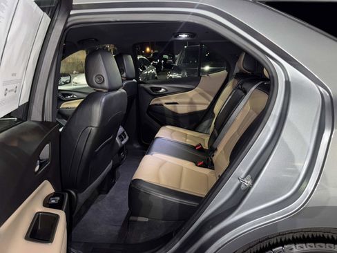 Used 2024 Chevrolet Equinox Premier FWD image 22