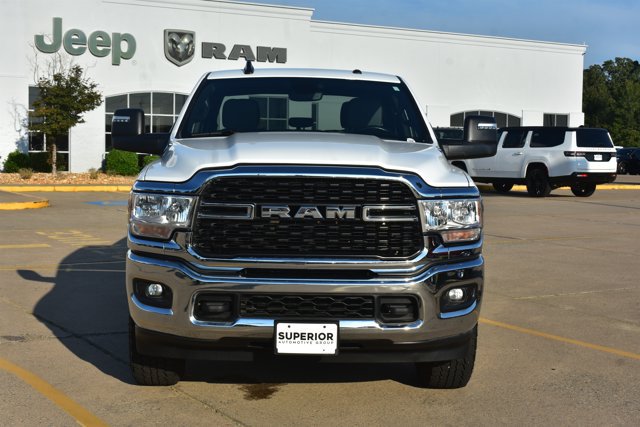 Used 2024 RAM 3500 Big Horn AWD/4WD image 2