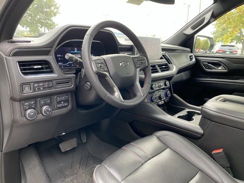 Used 2022 Chevrolet Tahoe RST w/ Sport Performance Package image 9