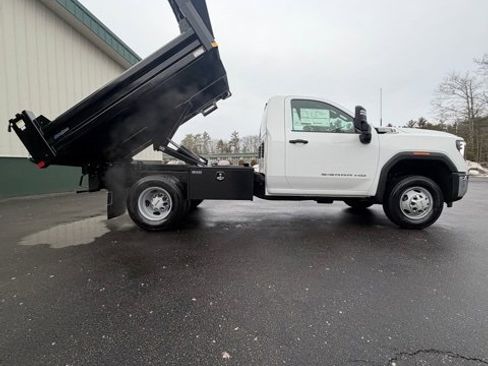 New 2026 GMC Sierra 3500 Pro w/ Convenience Package image 3