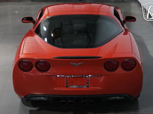 Used 2011 Chevrolet Corvette Coupe w/ 1LT image 19