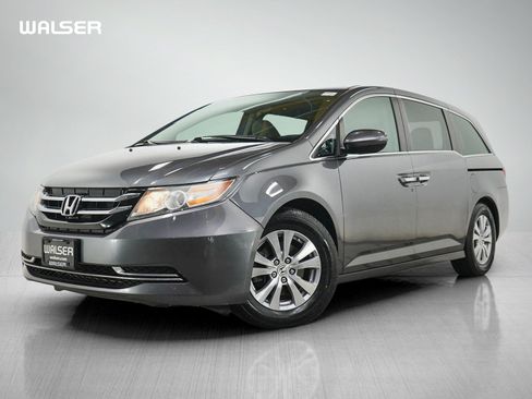Used 2016 Honda Odyssey SE image 1