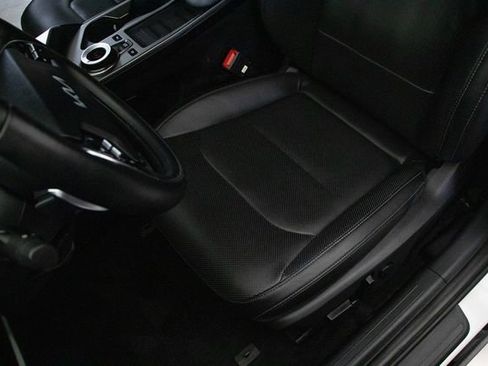 Used 2024 Kia EV6 Wind image 26