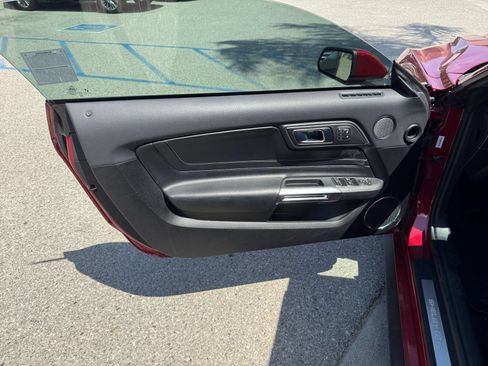 Used 2022 Ford Mustang GT Premium w/ GT Performance Package RWD image 18