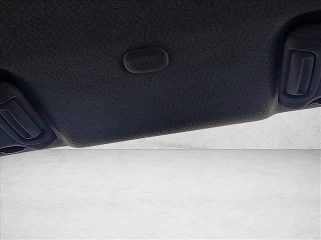 Used 2015 Nissan Versa S FWD image 21