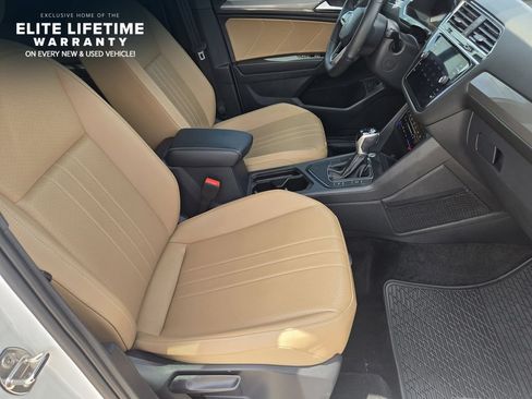 Used 2024 Volkswagen Tiguan SE R-Line FWD image 13