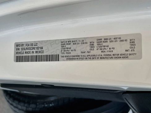 Used 2024 RAM ProMaster 2500 w/ Safety Group FWD image 31