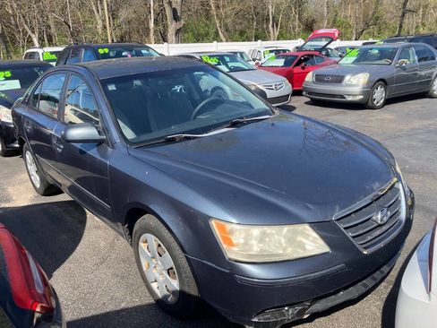 Used 2010 Hyundai Sonata GLS image 2