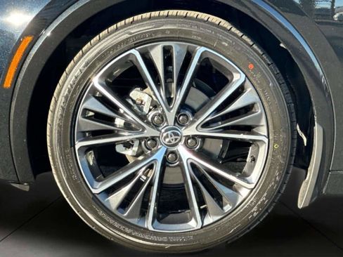 New 2026 Toyota Prius Limited FWD image 32