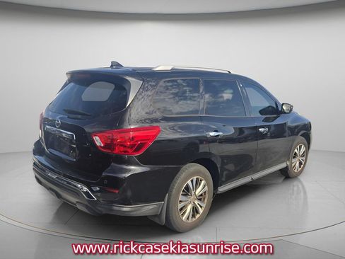 Used 2020 Nissan Pathfinder S FWD image 5