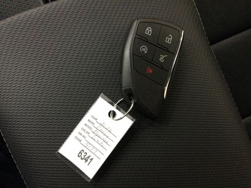 New 2026 Chevrolet Equinox LT w/ Convenience Package II AWD/4WD image 20