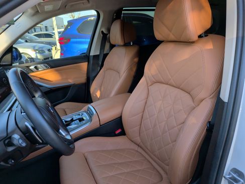 Certified 2023 BMW X7 xDrive40i w/ Premium Package image 24