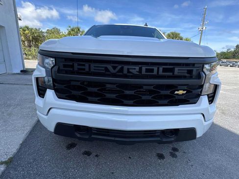 Used 2024 Chevrolet Silverado 1500 Custom RWD image 9