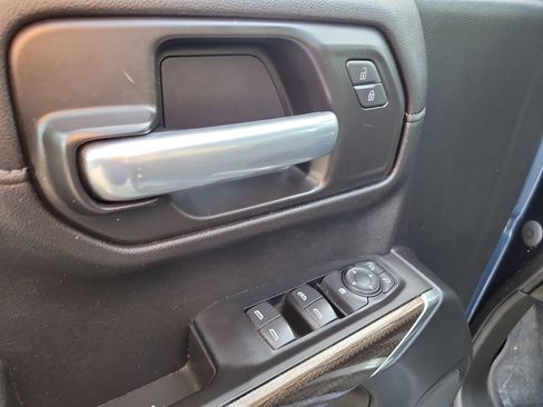 Used 2021 Chevrolet Silverado 1500 LT Trail Boss w/ Bed Protection Package AWD/4WD image 19