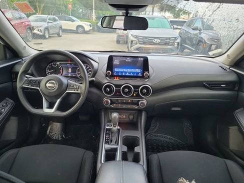 Used 2024 Nissan Sentra SV FWD image 9