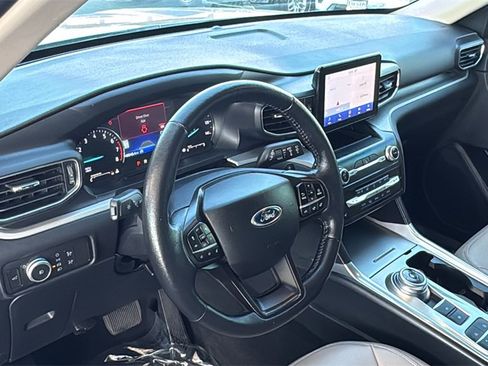 Certified 2020 Ford Explorer XLT w/ Equipment Group 202A image 20