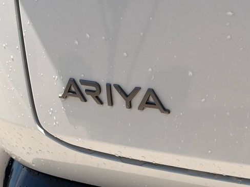 Used 2024 Nissan Ariya FWD image 5