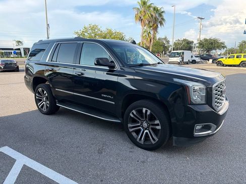 Used 2018 GMC Yukon Denali RWD image 2