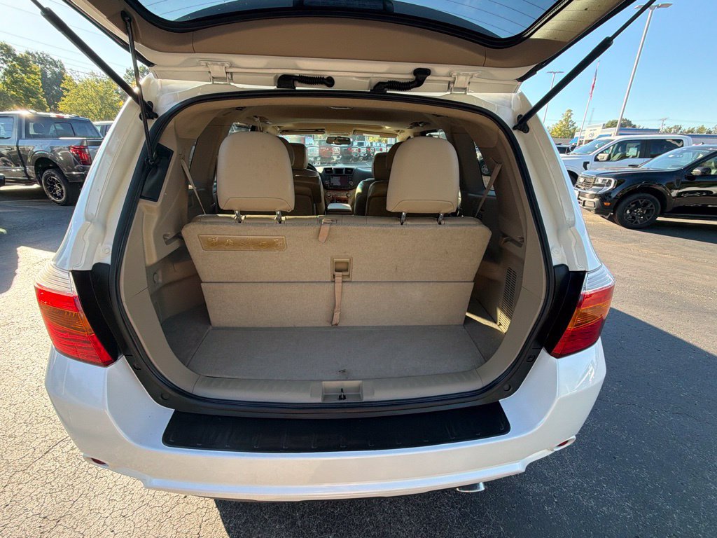 Used 2010 Toyota Highlander Limited w/ Extra Value Pkg 8 FWD image 10