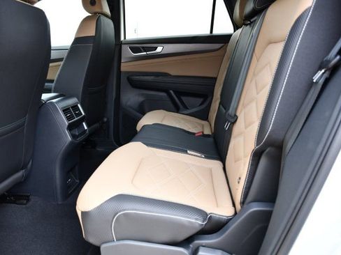 New 2026 Volkswagen Atlas Cross Sport SE AWD/4WD image 14