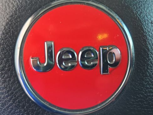 Used 2017 Jeep Wrangler Unlimited Sport w/ Quick Order Package 24S AWD/4WD image 9