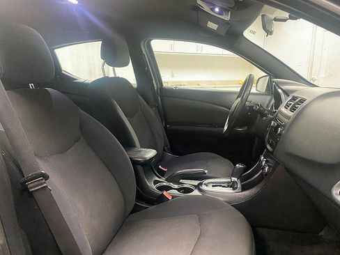 Used 2013 Dodge Avenger SXT image 14