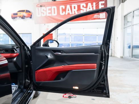 Used 2021 Toyota Camry XSE FWD image 45