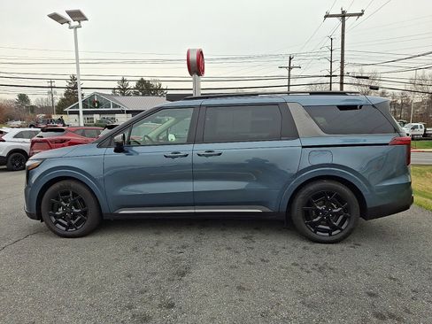 Used 2025 Kia Carnival SX Prestige image 7