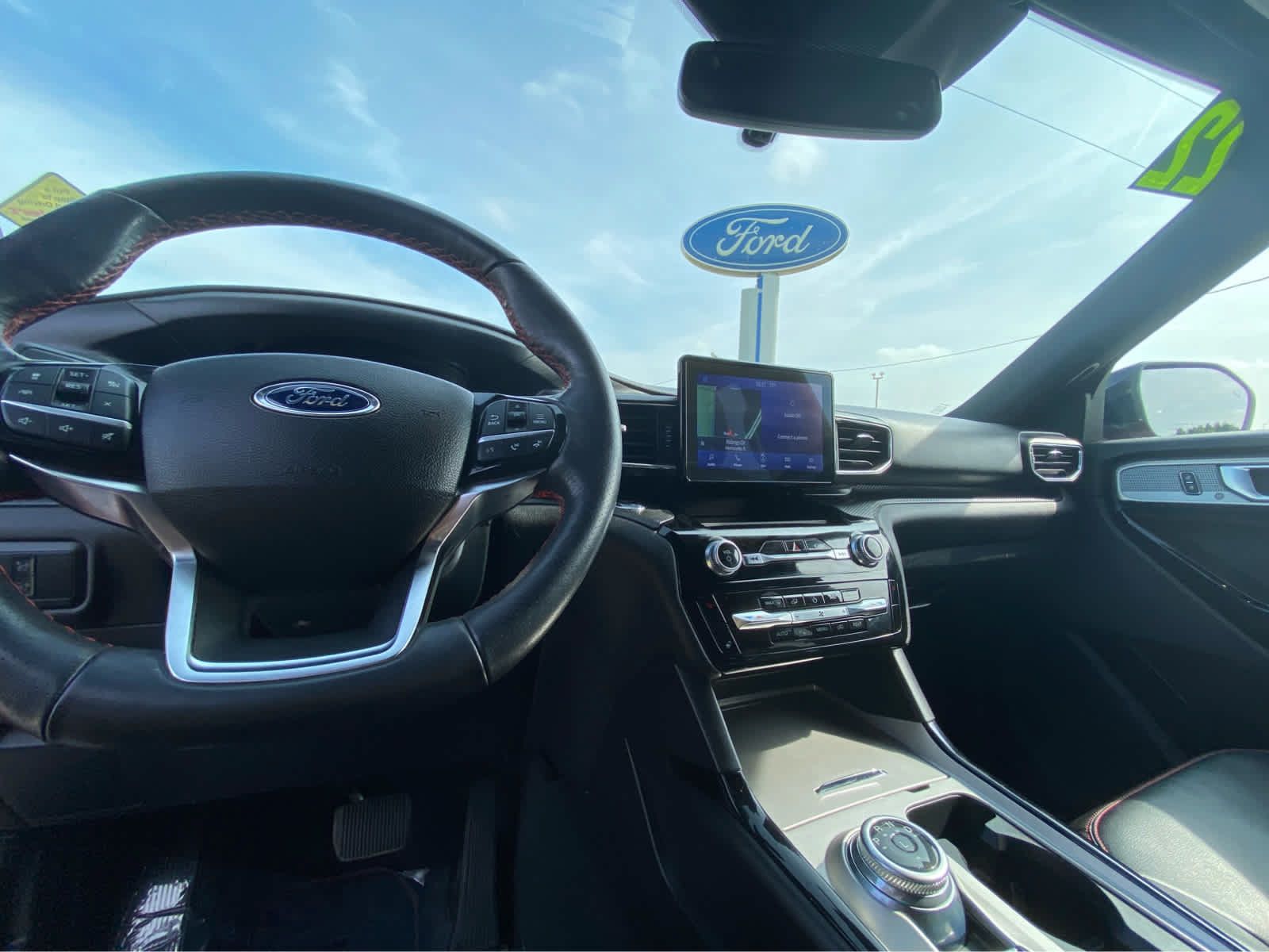 Used 2022 Ford Explorer ST-Line AWD/4WD image 22