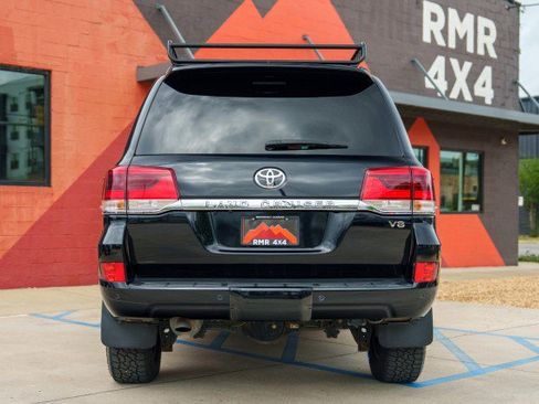 Used 2020 Toyota Land Cruiser Heritage Edition image 6