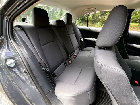 Used 2025 Toyota Corolla LE w/ LE Premium Package FWD image 22