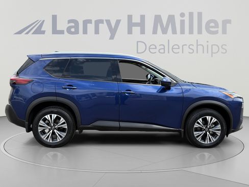 Used 2021 Nissan Rogue SV w/ Premium Package FWD image 6
