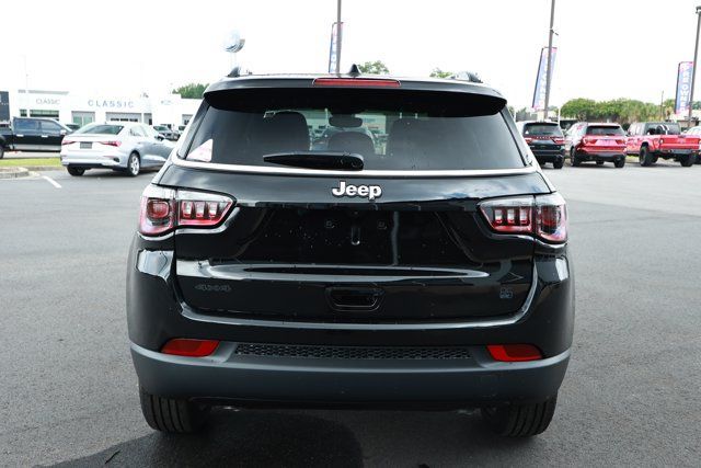 New 2026 Jeep Compass Latitude AWD/4WD image 7