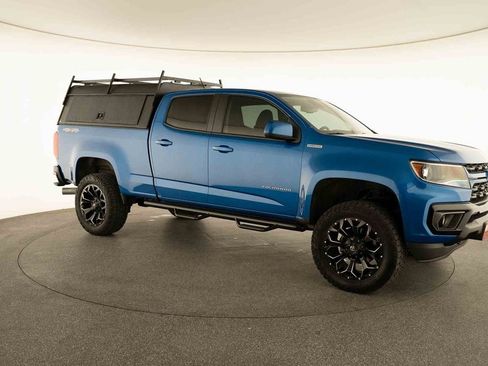Used 2021 Chevrolet Colorado LT w/ Safety Package image 21