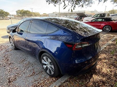 Used 2021 Tesla Model Y Long Range image 9