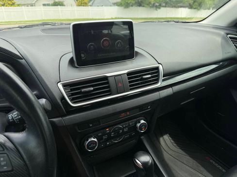 Used 2016 MAZDA MAZDA3 i Grand Touring FWD image 19