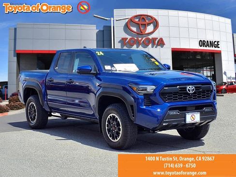 Certified 2024 Toyota Tacoma TRD Off-Road w/ TRD Off Road Premium Package image 1