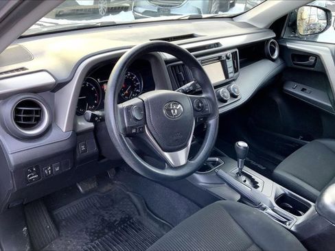 Used 2017 Toyota RAV4 LE image 13