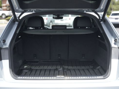 Certified 2025 Audi Q8 Prestige w/ Prestige Package image 31