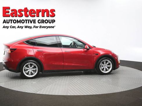 Used 2021 Tesla Model Y Long Range AWD/4WD image 41