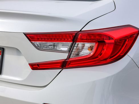 Certified 2020 Honda Accord EX image 25