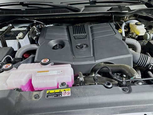 Used 2024 Toyota Tundra SR5 w/ SR5 Premium Package AWD/4WD image 9