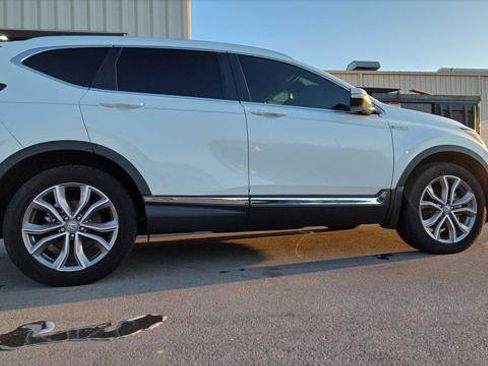 Used 2021 Honda CR-V Touring image 4