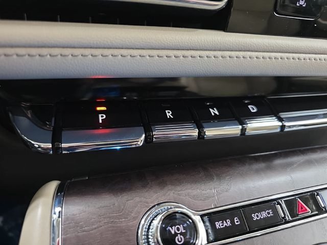 Certified 2023 Lincoln Aviator Reserve w/ Elements Package Plus AWD/4WD image 21