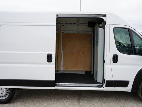 Used 2024 RAM ProMaster 2500 w/ Premium Convenience Group FWD image 43